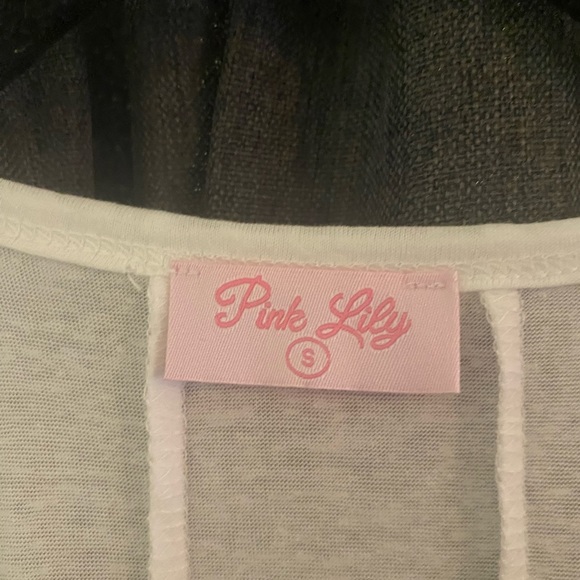 Pink Lily Knit White Peasant Top, size Small - Picture 4 of 10
